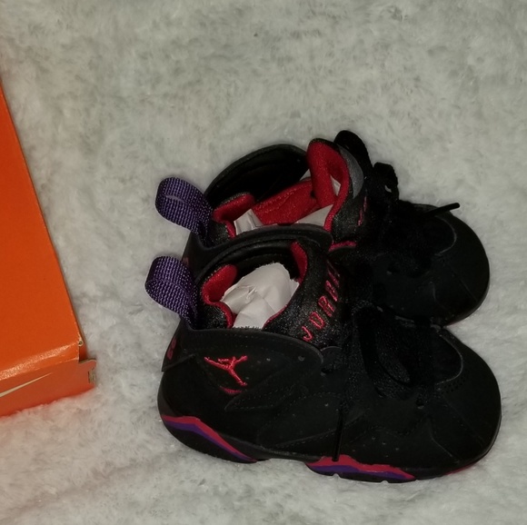 toddler size 6 jordans